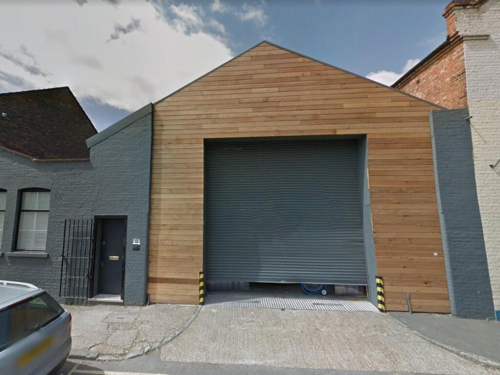 40 Brook Lane North (1).jpg