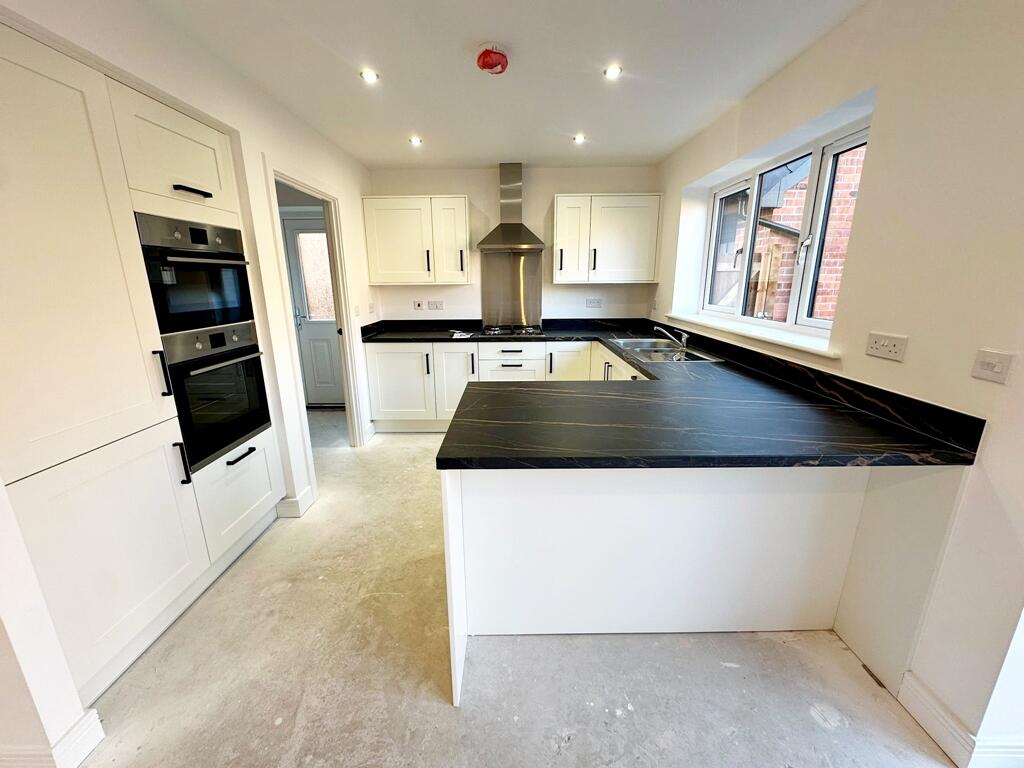 House in Bolton, Westhoughton - View 5