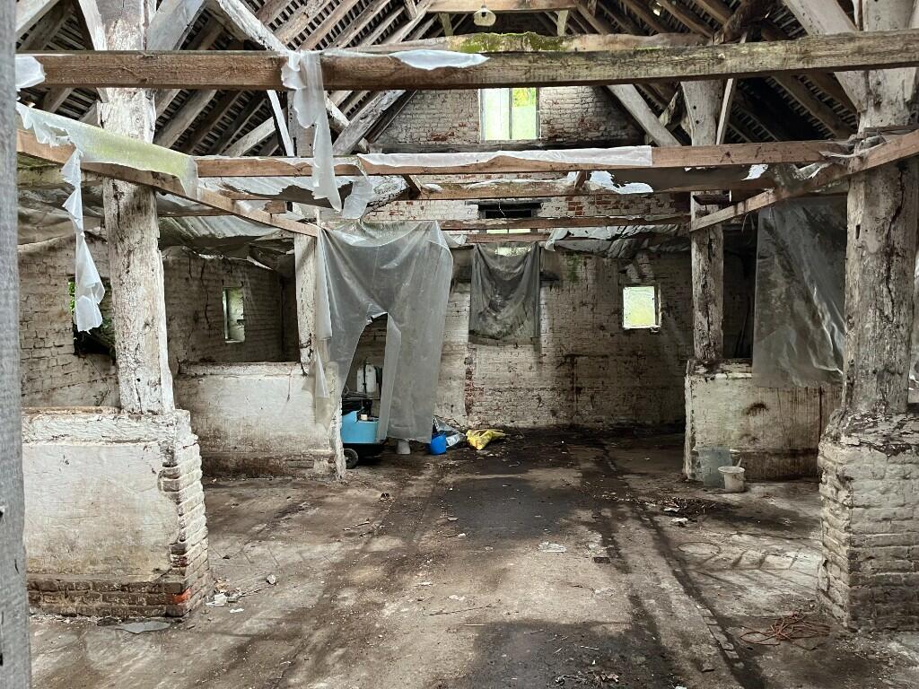 Hayton Manor Barn, Hayton Road, TN25 6DQ photo 4