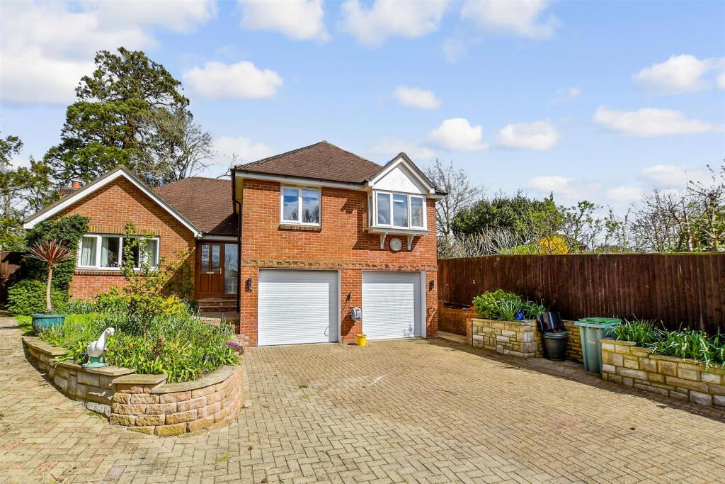 Main image of property: Stonelands Park, Ryde, Isle of Wight