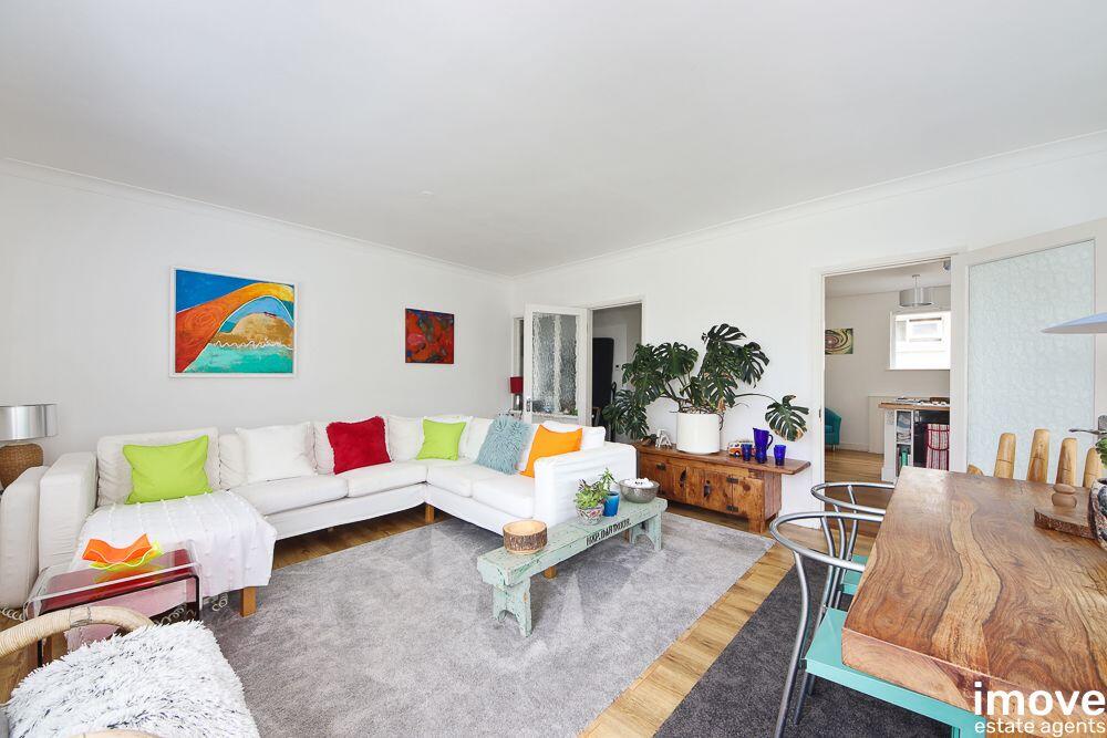 Apartment in Torquay, Wellswood - More