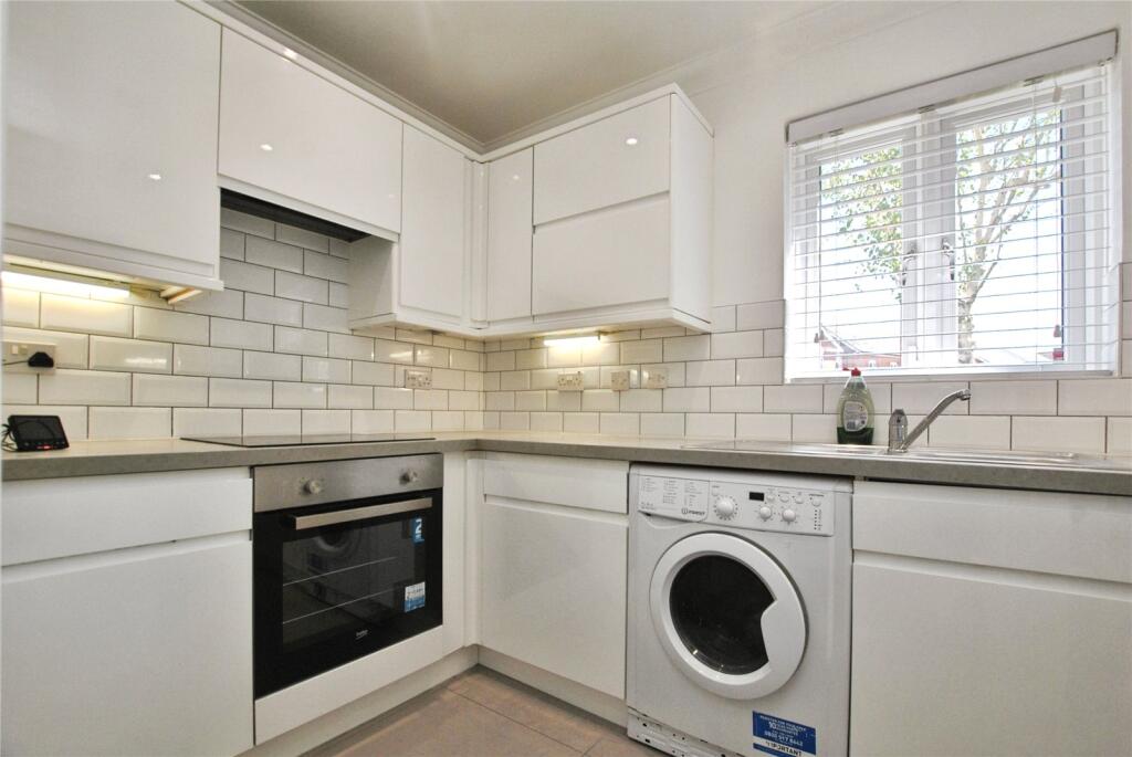 Main image of property: Coates Quay, Chelmsford, Essex, CM2