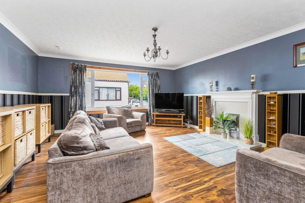 Main image of property: 5 Duncan Gardens, Tranent, EH33 1DD