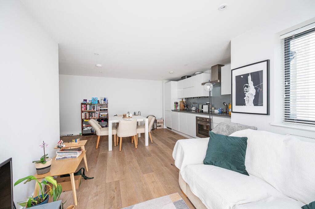 Apartment in London, Bromley-by-Bow, Poplar - View 4