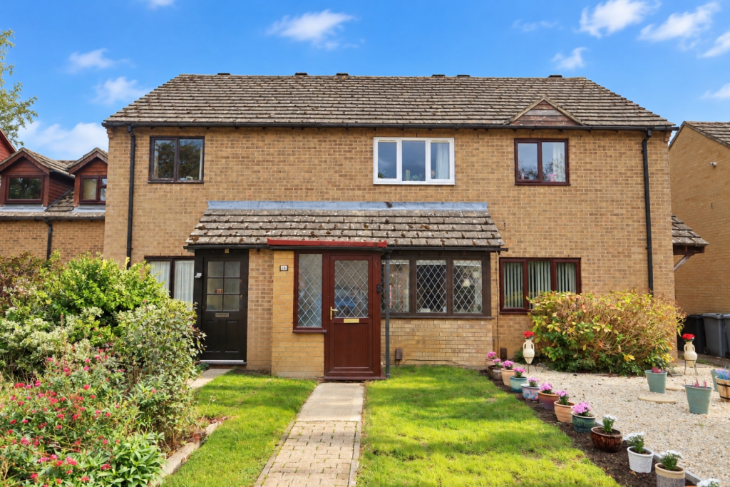 Main image of property: Mercury Court, Bampton, Oxfordshire