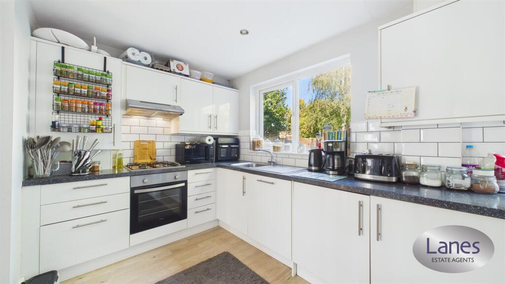 House in Enfield - View 3