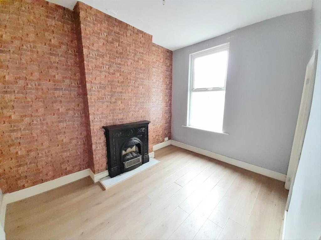 House in Lancaster - View 3