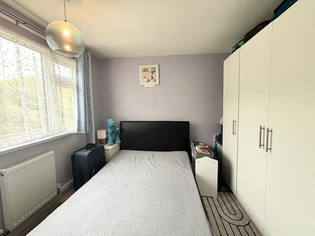 House in Hemel Hempstead - More