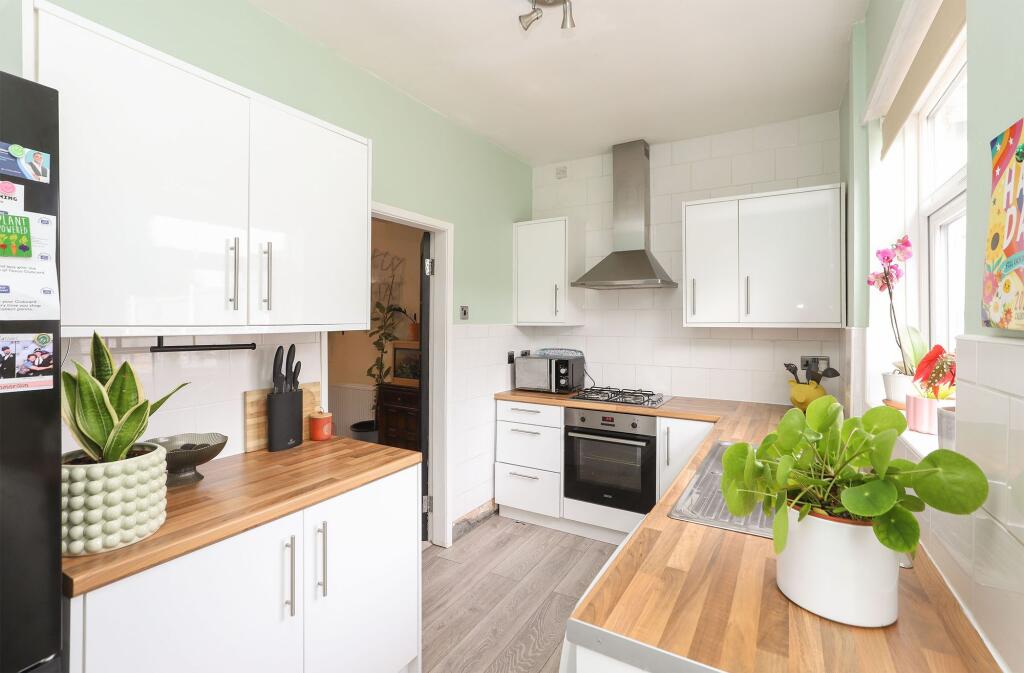 14, Sherwood Street photo 2