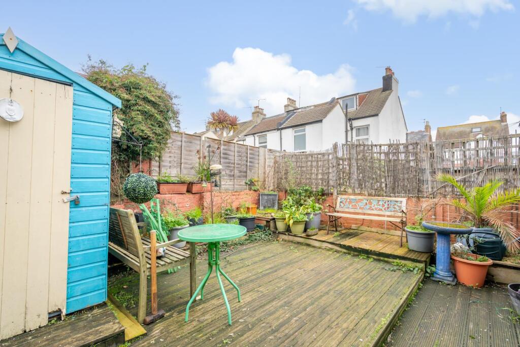 Crescent Road, Bognor Regis photo 2