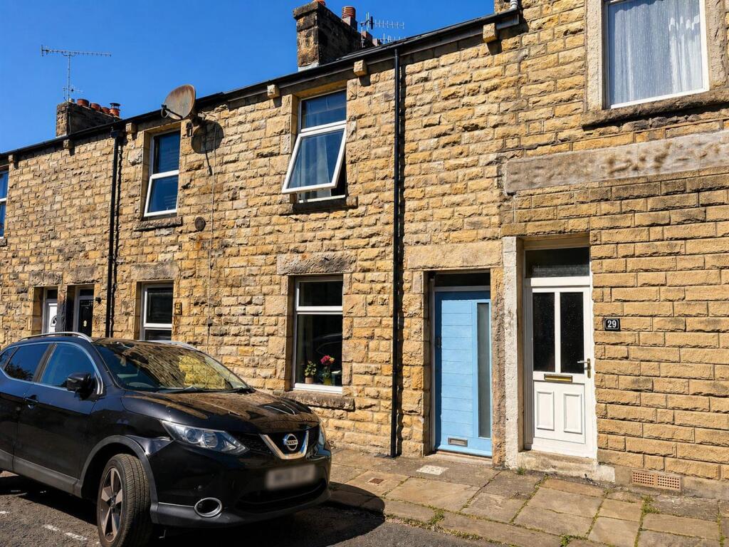 Main image of property: 27, Earl Street, Lancaster, Lancashire, LA1 2AF