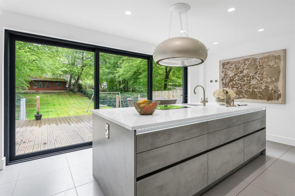 Additional image 11 of Bishops Road, Tewin, Welwyn