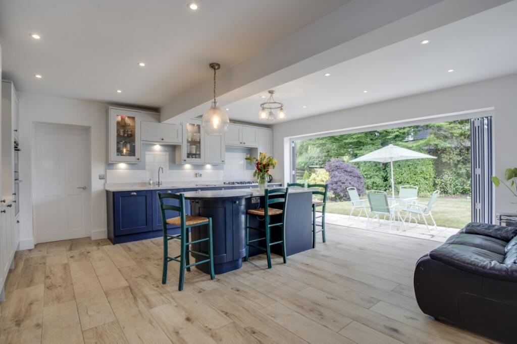 Main image of property: Hoe Meadow Beaconsfield HP9