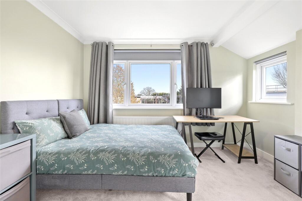 Main image of property: Queens Grove Road, Chingford, London, E4