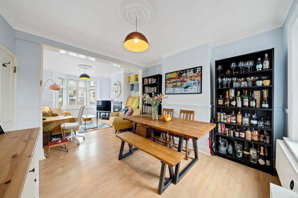 House in London - View 4