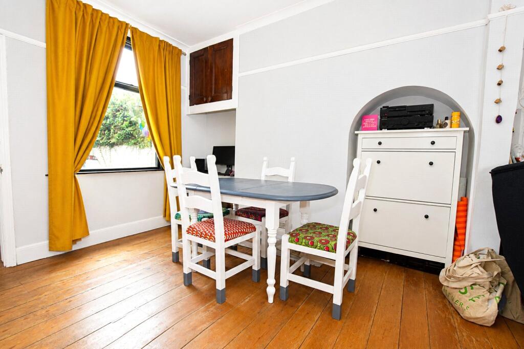 House in Northampton - View 3