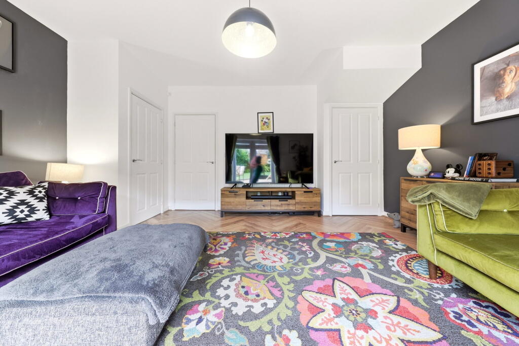House in Wakefield, South Elmsall - View 5
