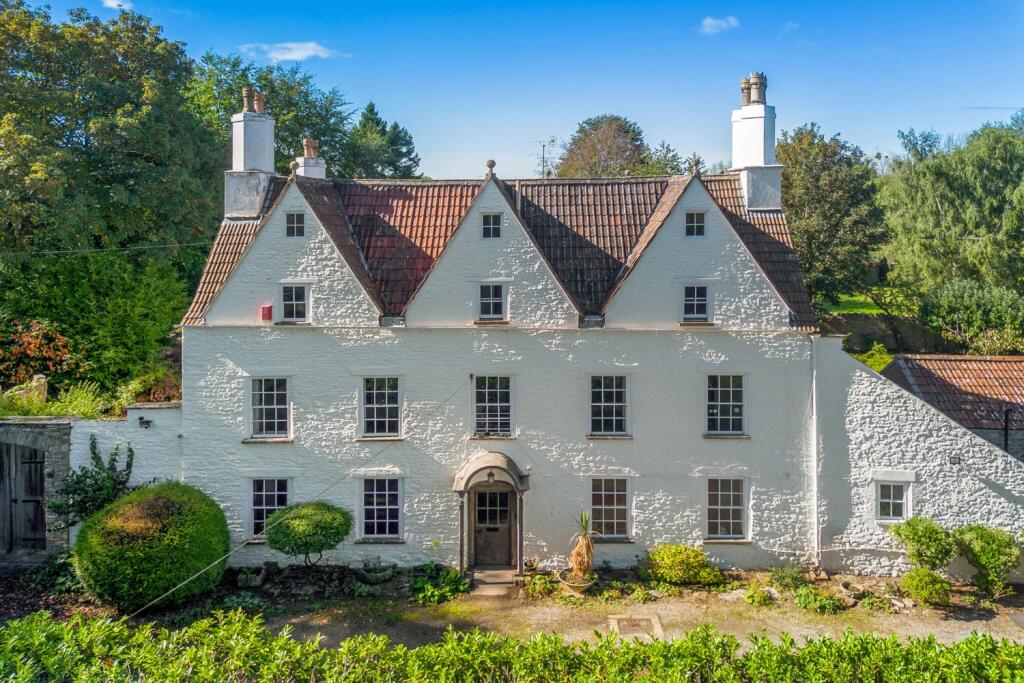 7-bed detached on Lower Hazel, Bristol, S Glos, BS35, £2,250,000