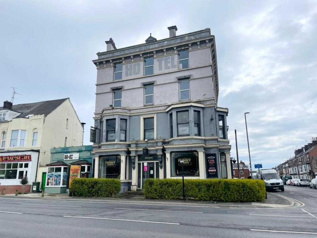 Main image of property: Funny Onion, Bridlington, East Yorkshire, YO15 3ET