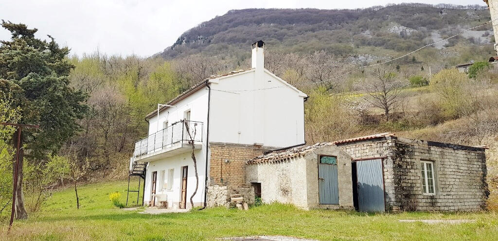Main image of property: Abruzzo, Pescara, Villa Celiera