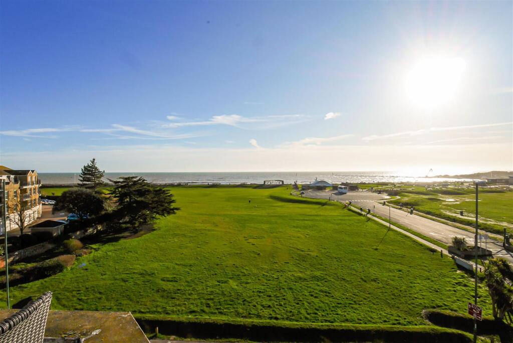 Apartment in Arun, Littlehampton - View 2