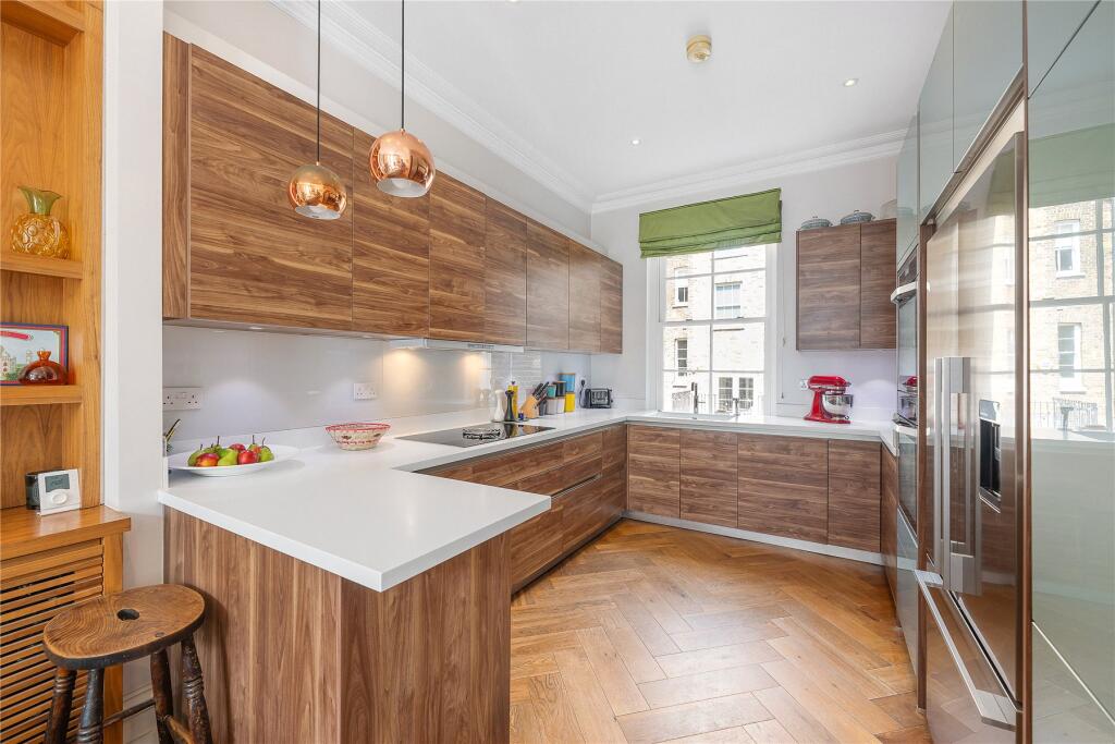 House in London, City of Westminster - View 5