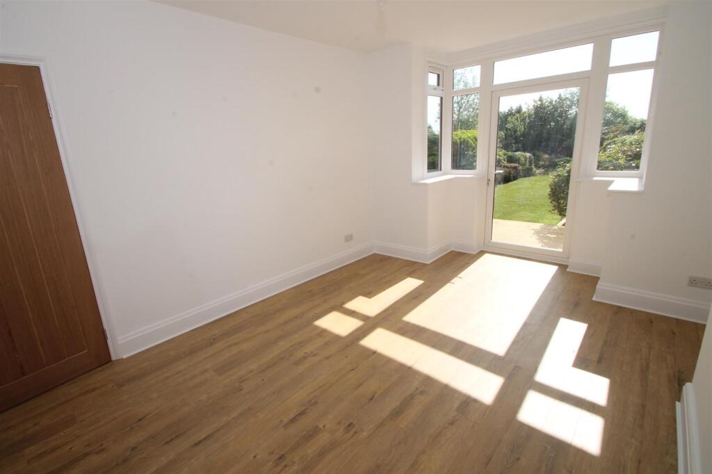 Manor Lane, Halesowen photo 5