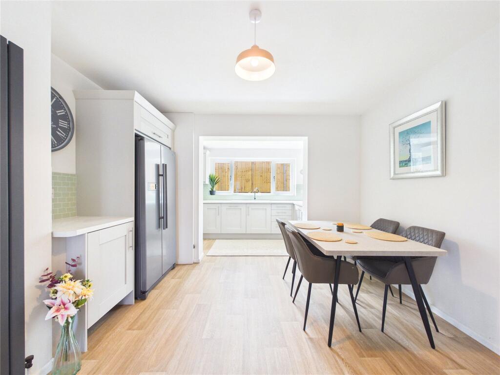 Grafton Close, Malvern, Worcestershire, WR14 photo 4