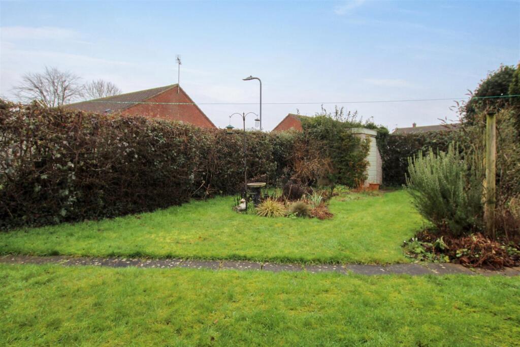 Lincoln Road, Bassingham, Lincoln photo 3