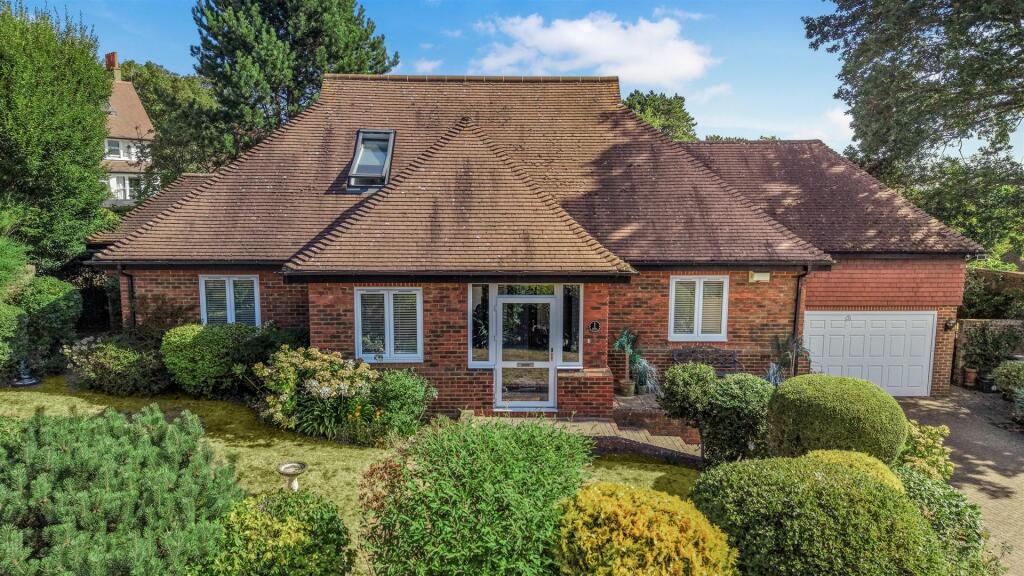 House in Kingston upon Thames - View 2