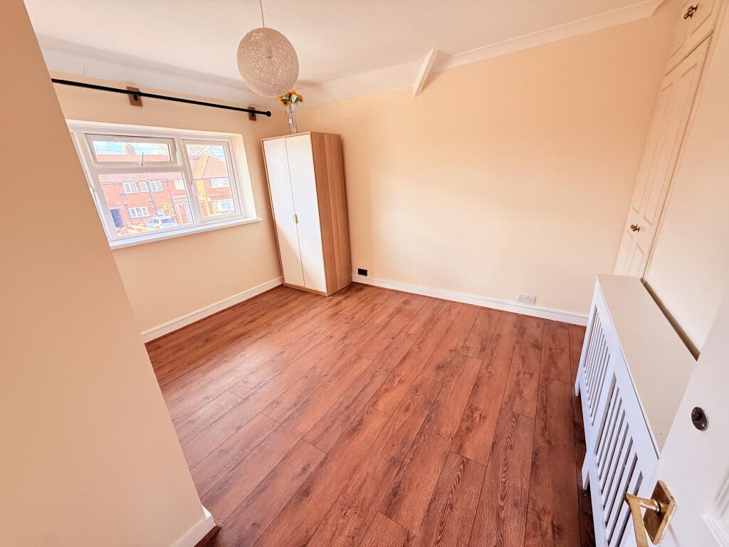 House in London - View 5