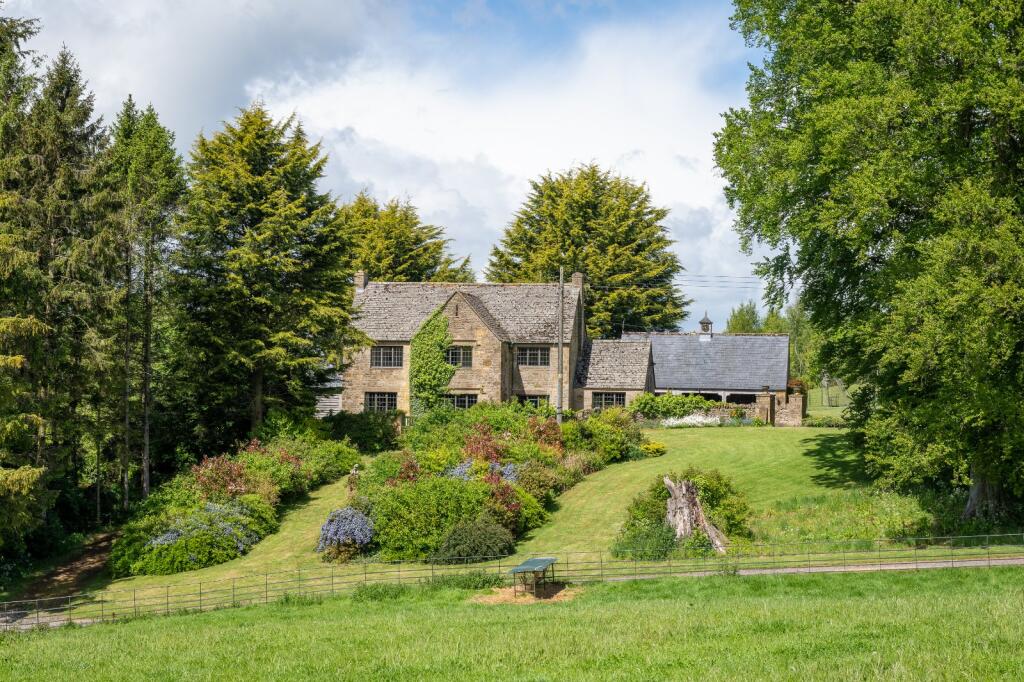 Main image of property: Rookery Farm, Middle Hill, Broadway, Worcestershire, WR12