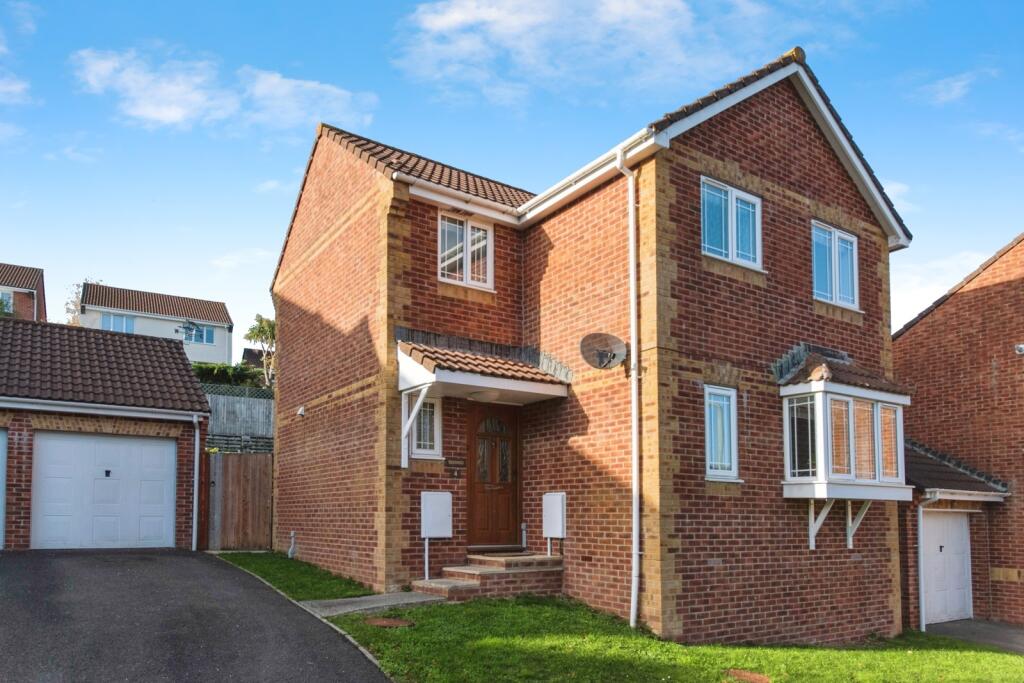 3-bed detached on Yallop Way, Honiton, Devon, EX14, £350,000