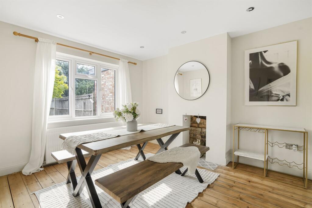 Newtown Road, Marlow, SL7 photo 4