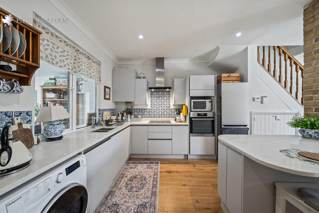 House in London, Wallington - More