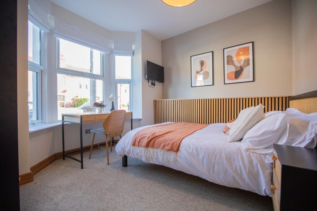 Main image of property: The Crescent, Eastleigh, Hampshire, SO50
