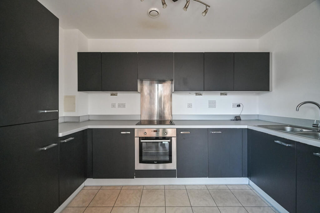 Devons Road, Bow, London, E3 photo 3