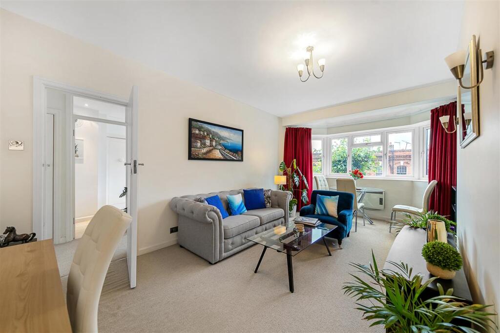 Apartment in London - View 3