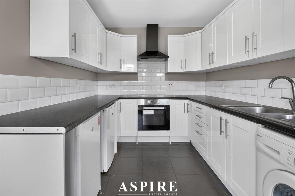 House in Southend-on-Sea - View 5
