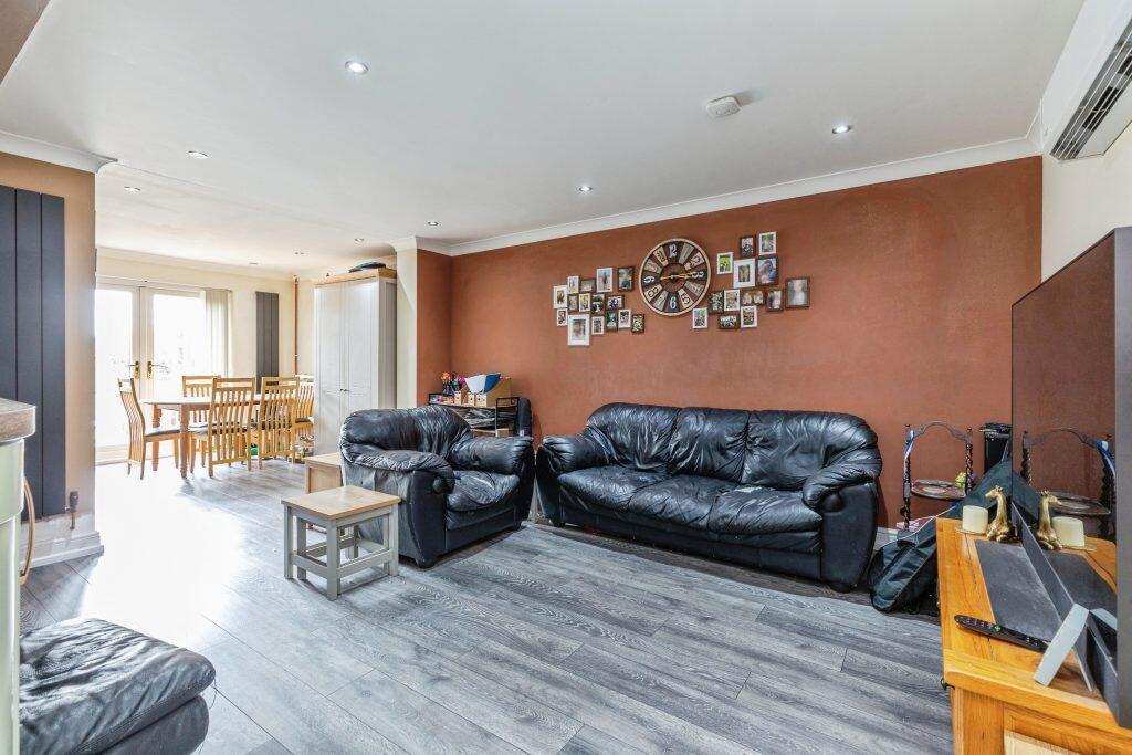 House in Rochester - View 4
