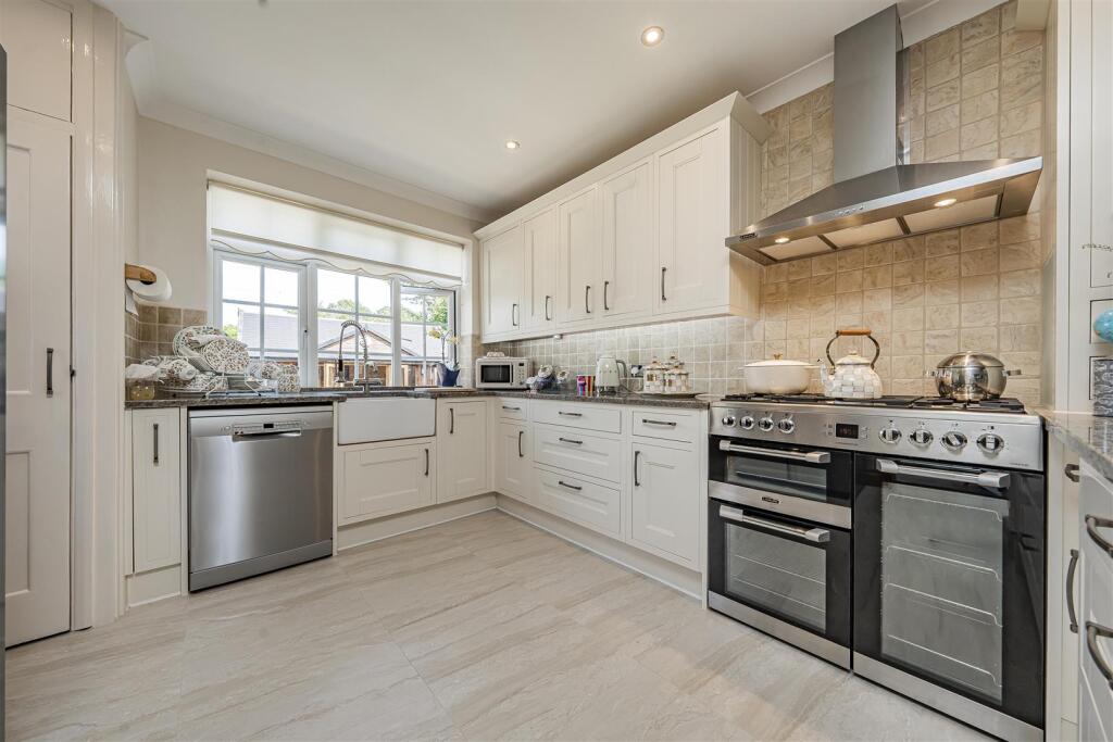 House in St Albans, St Stephen - View 4