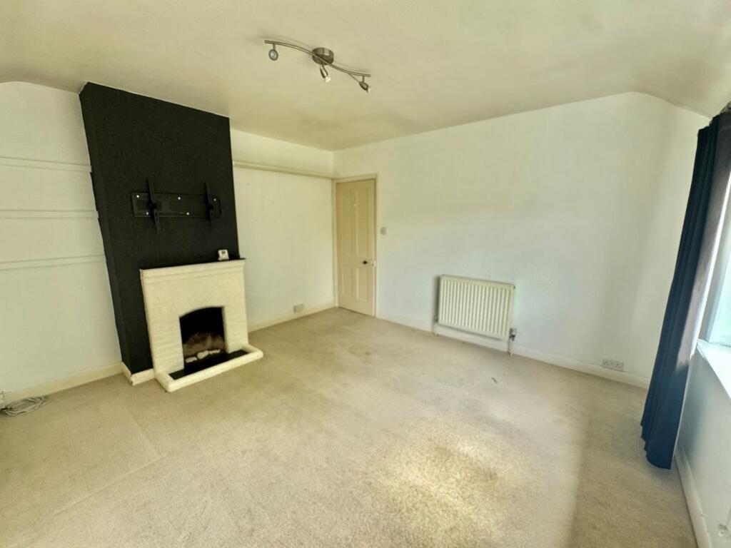 Apartment in Guildford, Surrey - View 4