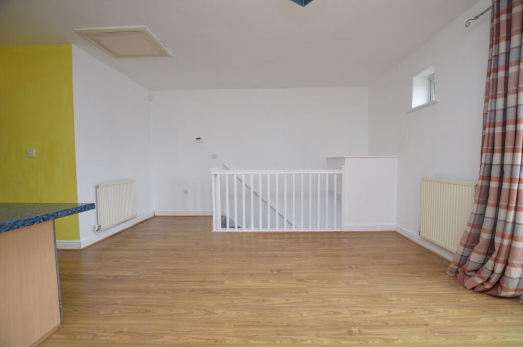 Merefield Close, Hindley, WN2 photo 3