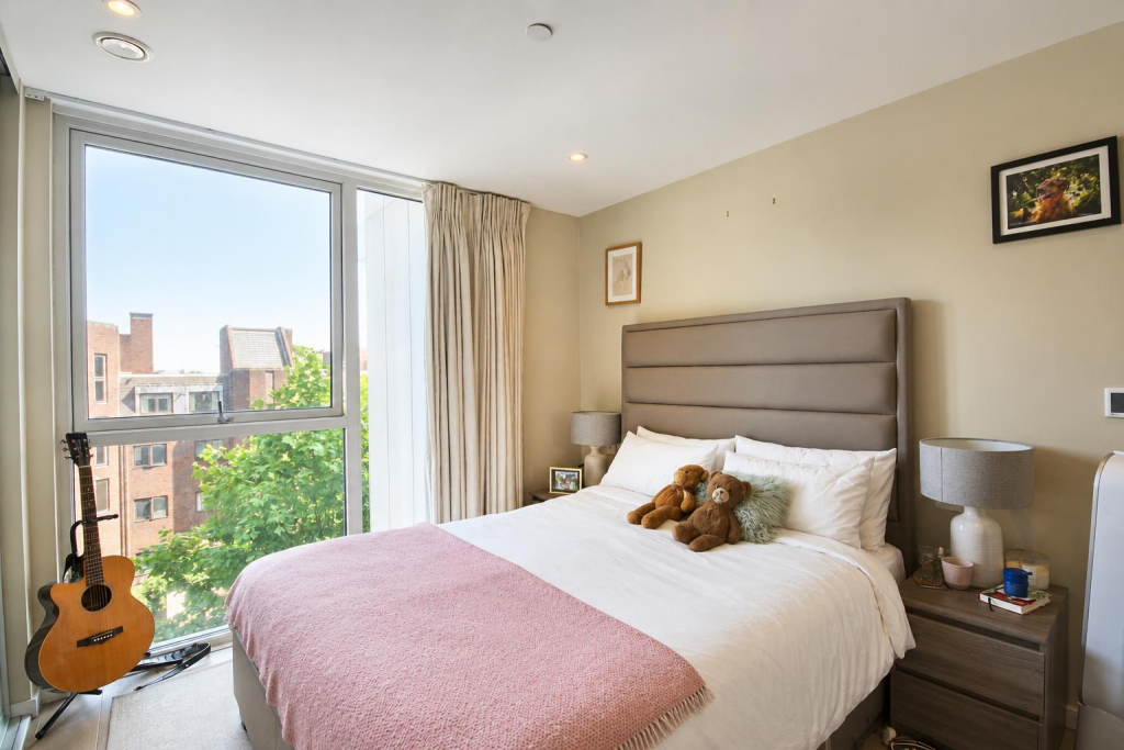 Apartment in London - View 5