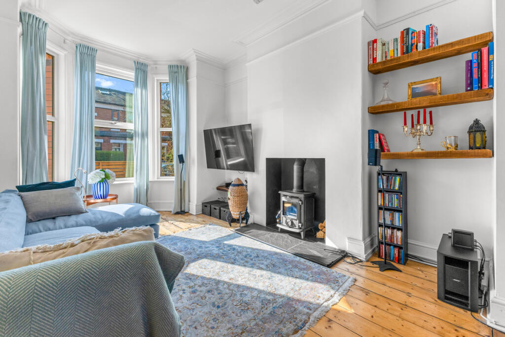 House in Manchester, Chorlton-cum-Hardy - View 2