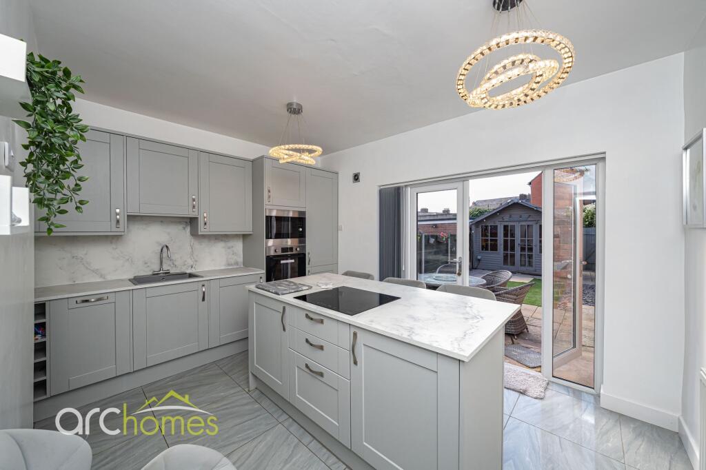 House in Leigh, Lilford - View 3