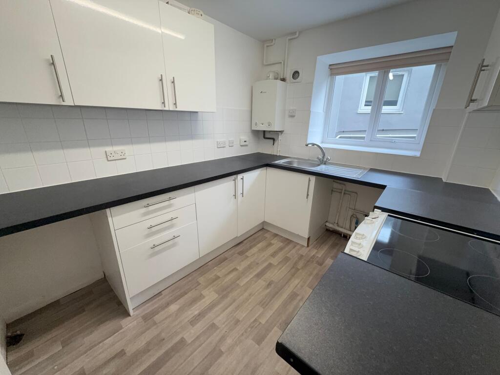 House in Torquay - More