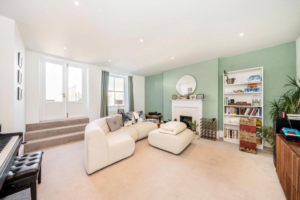 Main image of property: De Vere Gardens, London