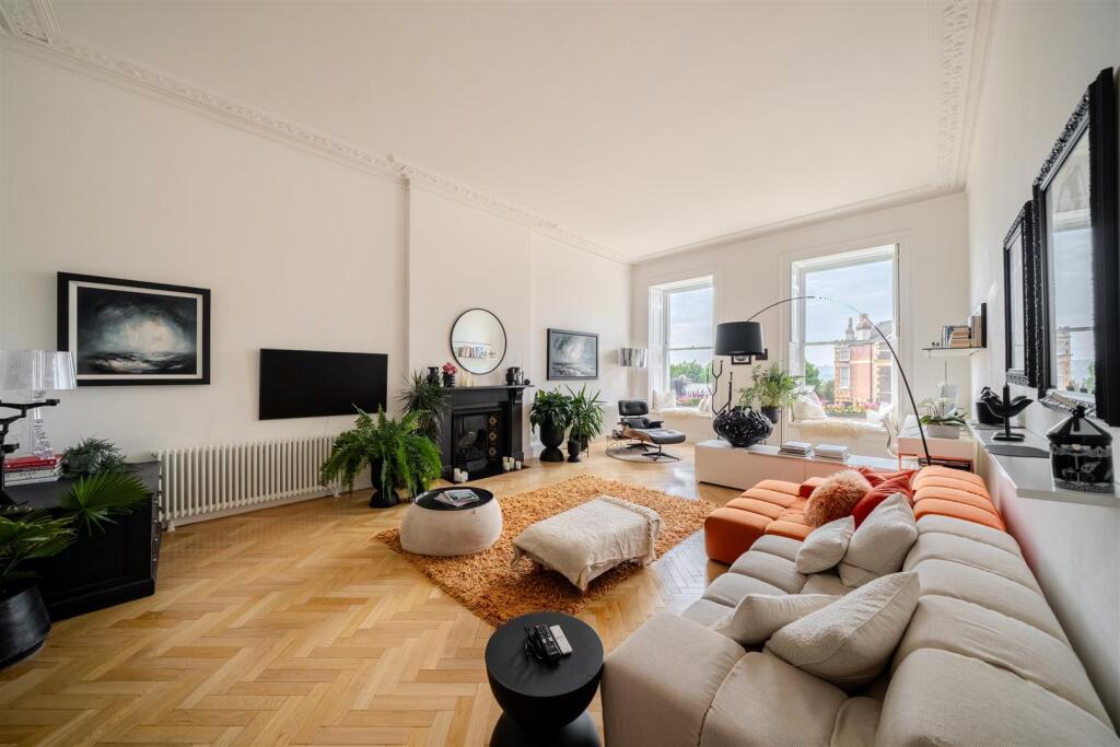 Main image of property: Royal York Crescent, Clifton, Bristol, BS8