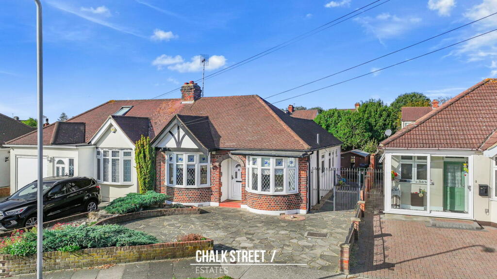 3-bed semi-detached on Alma Avenue, Hornchurch, RM12, £575,000